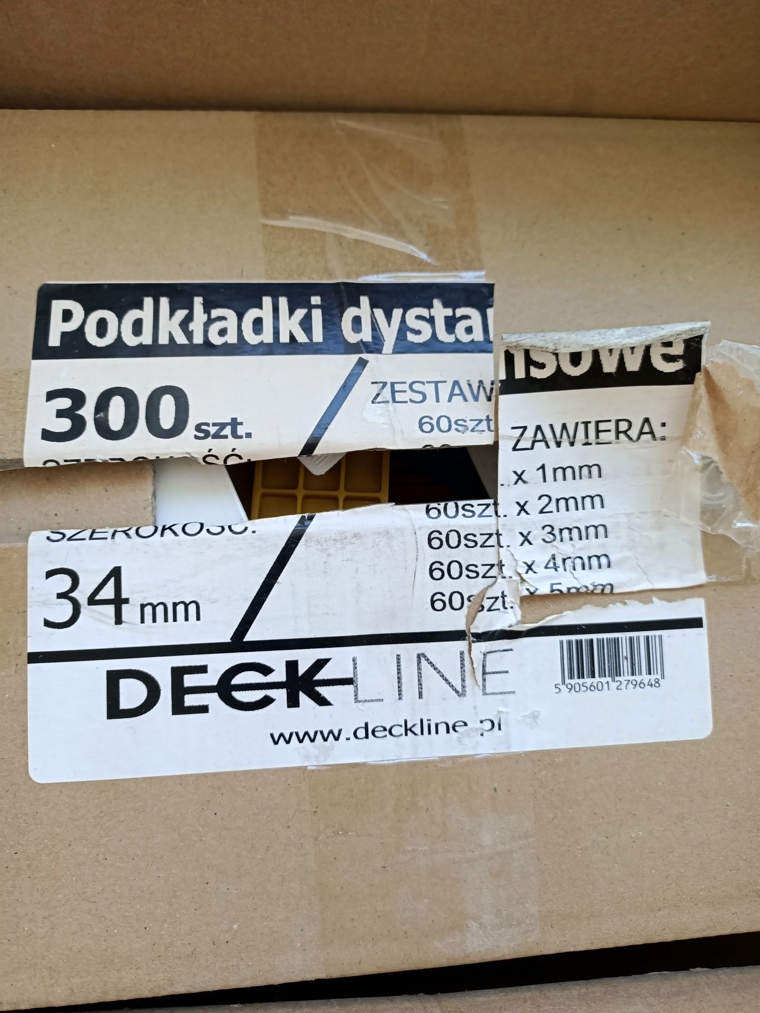 Podkładki dystansowe deckline około 300 szt