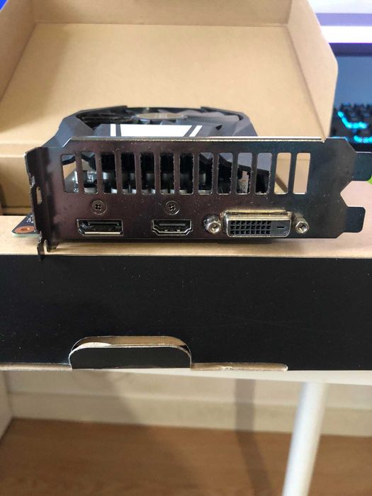 Graphic Card ASUS GeForce GTX 1660 (NVIDIA - 6 GB DDR5)