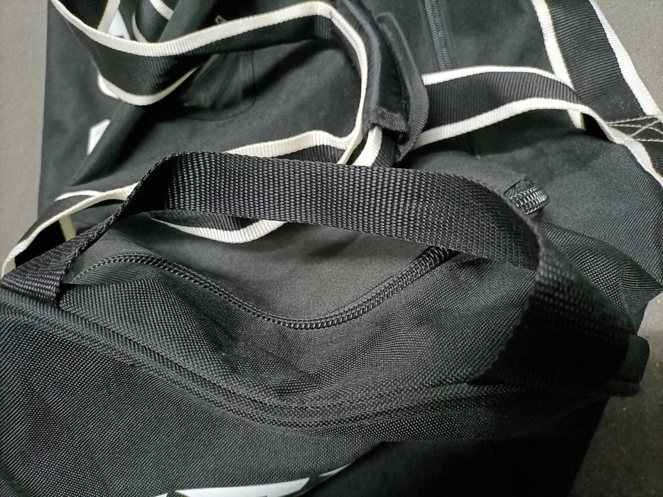 MALA/Sacola de Viagem nunca usada 100 cm x 70 cm x 35 cm