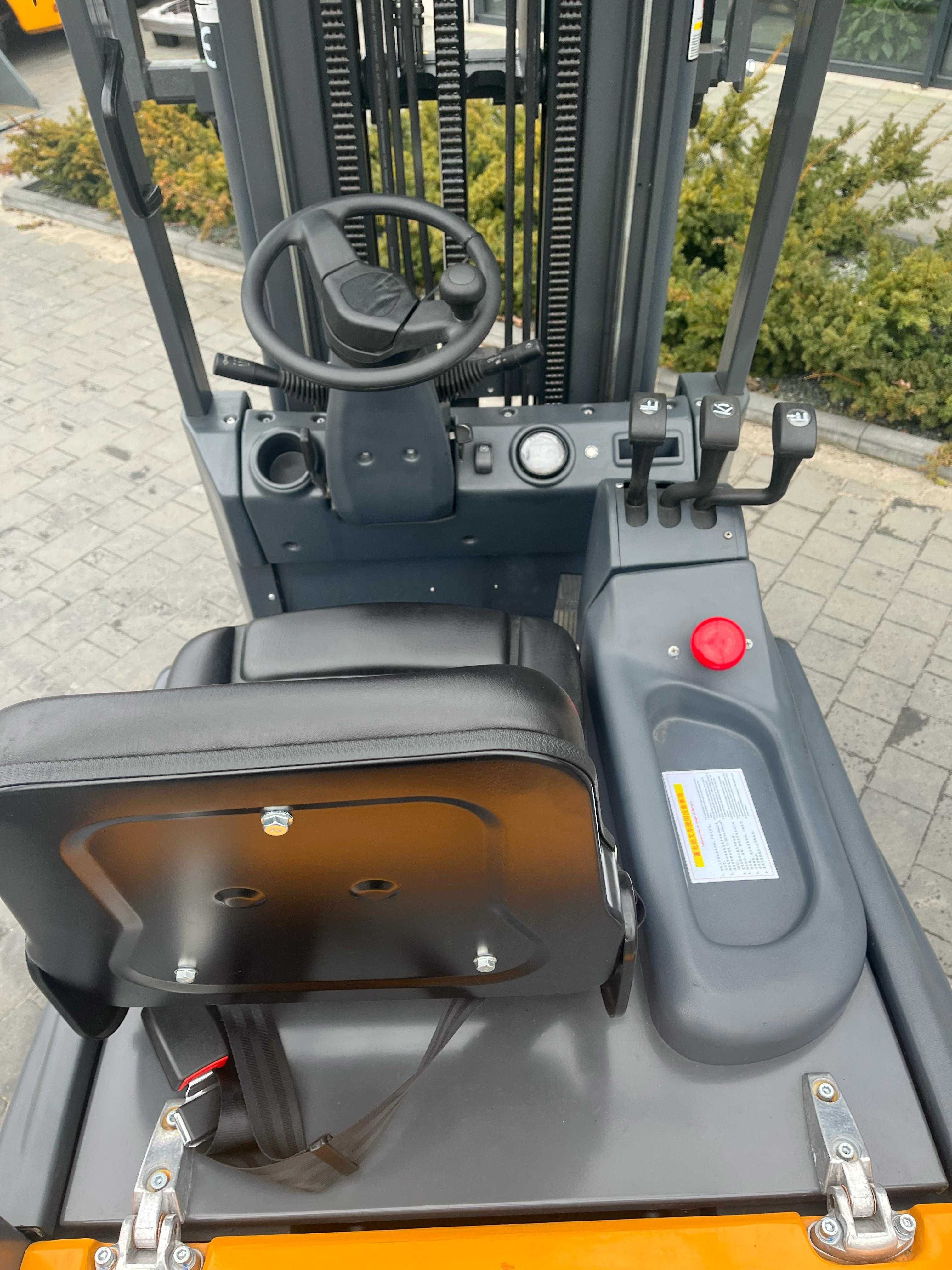 Trójkołowy wózek widłowy Gunter Grossmann. Magazyn. 1,5 T