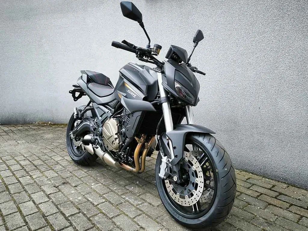 QJMOTOR SRK 700 QJMOTOR SRK700 Sportowy Naked 700cc ABS Dostawa za pod dom
