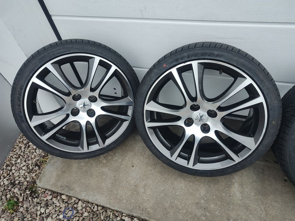 Koła Peugeot 308 Irmsher 4x108 Całoroczne 235/35R19