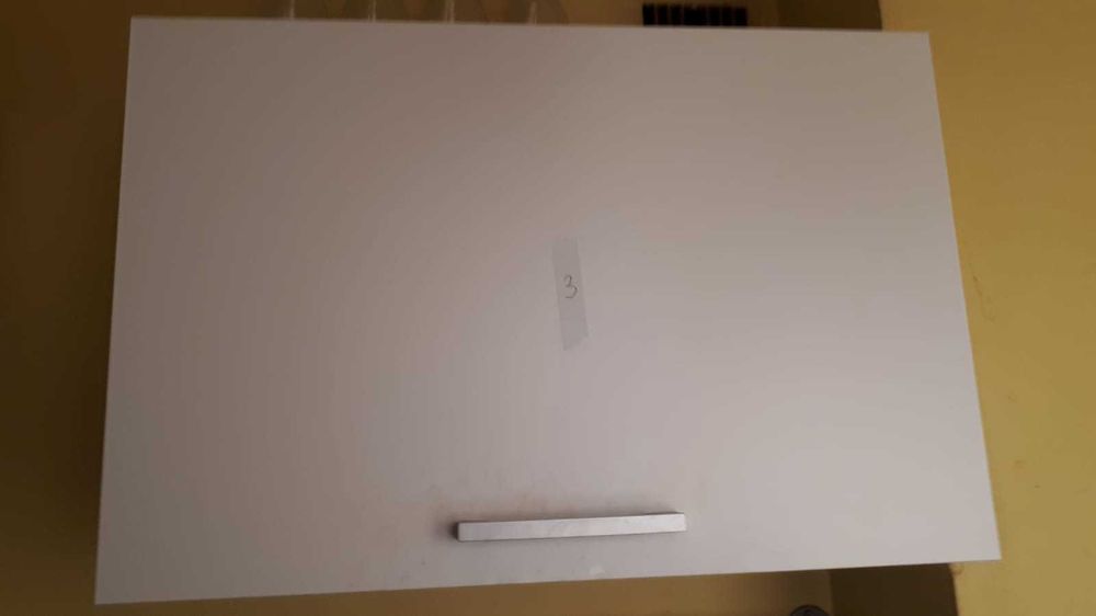 Sprzedam szafki kuchenne wiszące i stojąca z szufladami