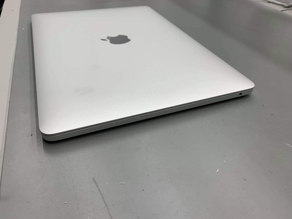 MacBook Pro 13” 2017