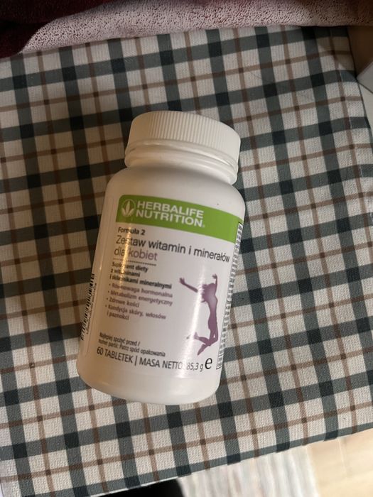 Herbalife zestaw witamin i minerałów dla kobiet