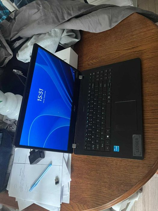 Acer TravelMate P215-53