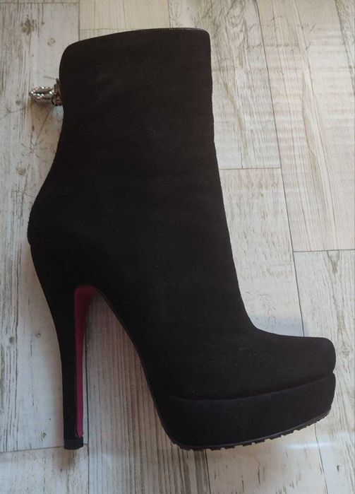 Женские ботильоны бренда PAOLETTI  черные замшевые, размер 35