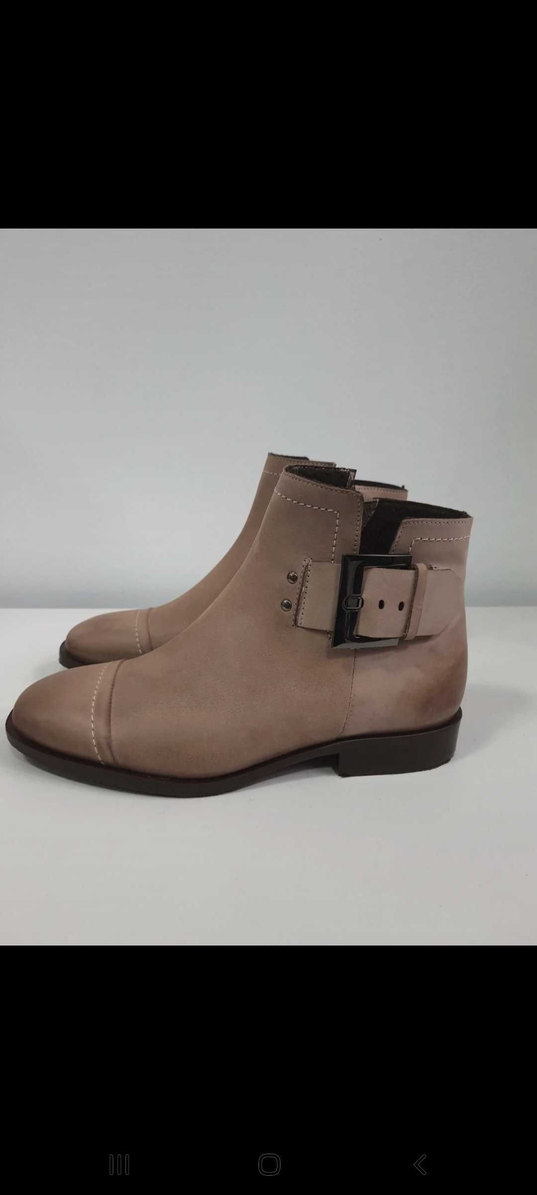 Botki firmy Marco Shoes.