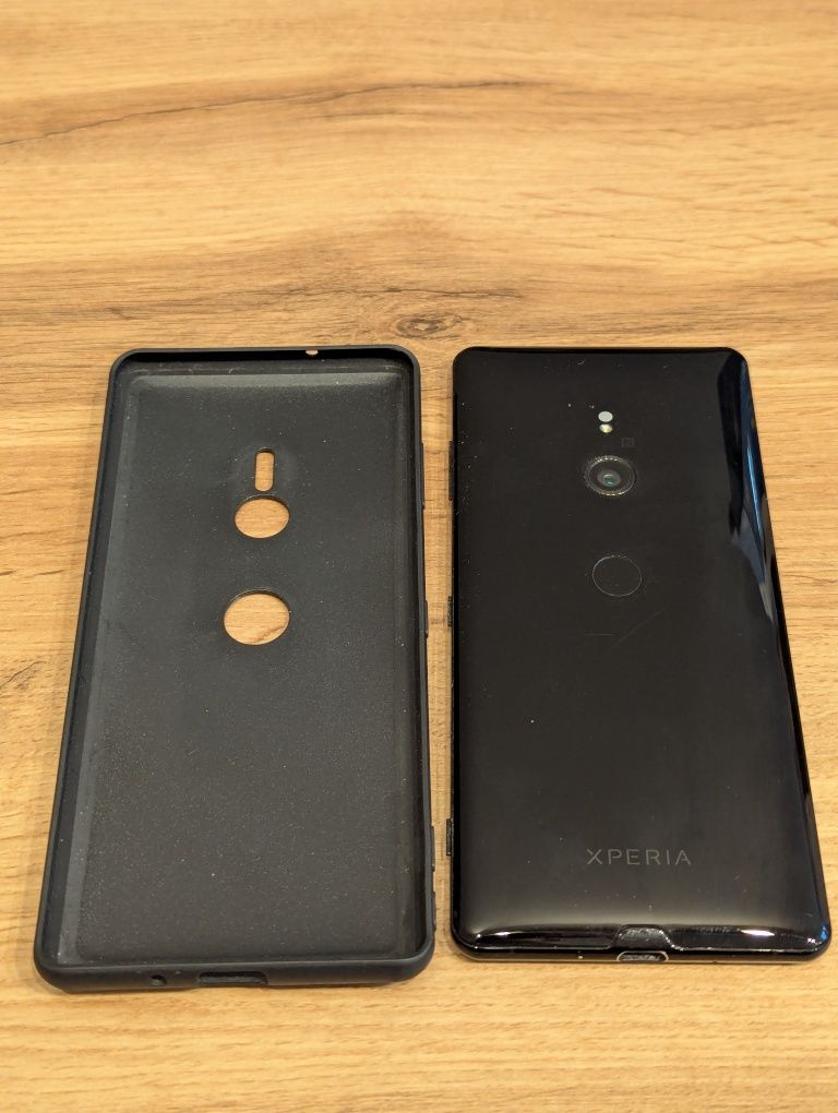 Sony Xperia ZX3 4/64GB + etui
