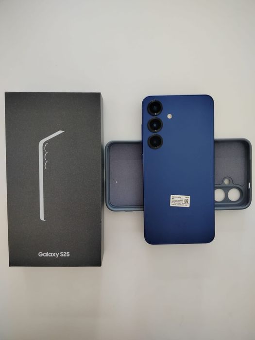 Samsung s25 256GB 1,5 roku gwarancji