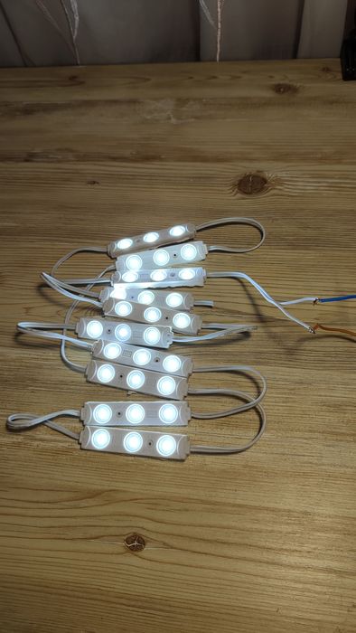 Светодиодный модуль 3 диода с линзой IP65 хол. белый за 10 шт в сборке