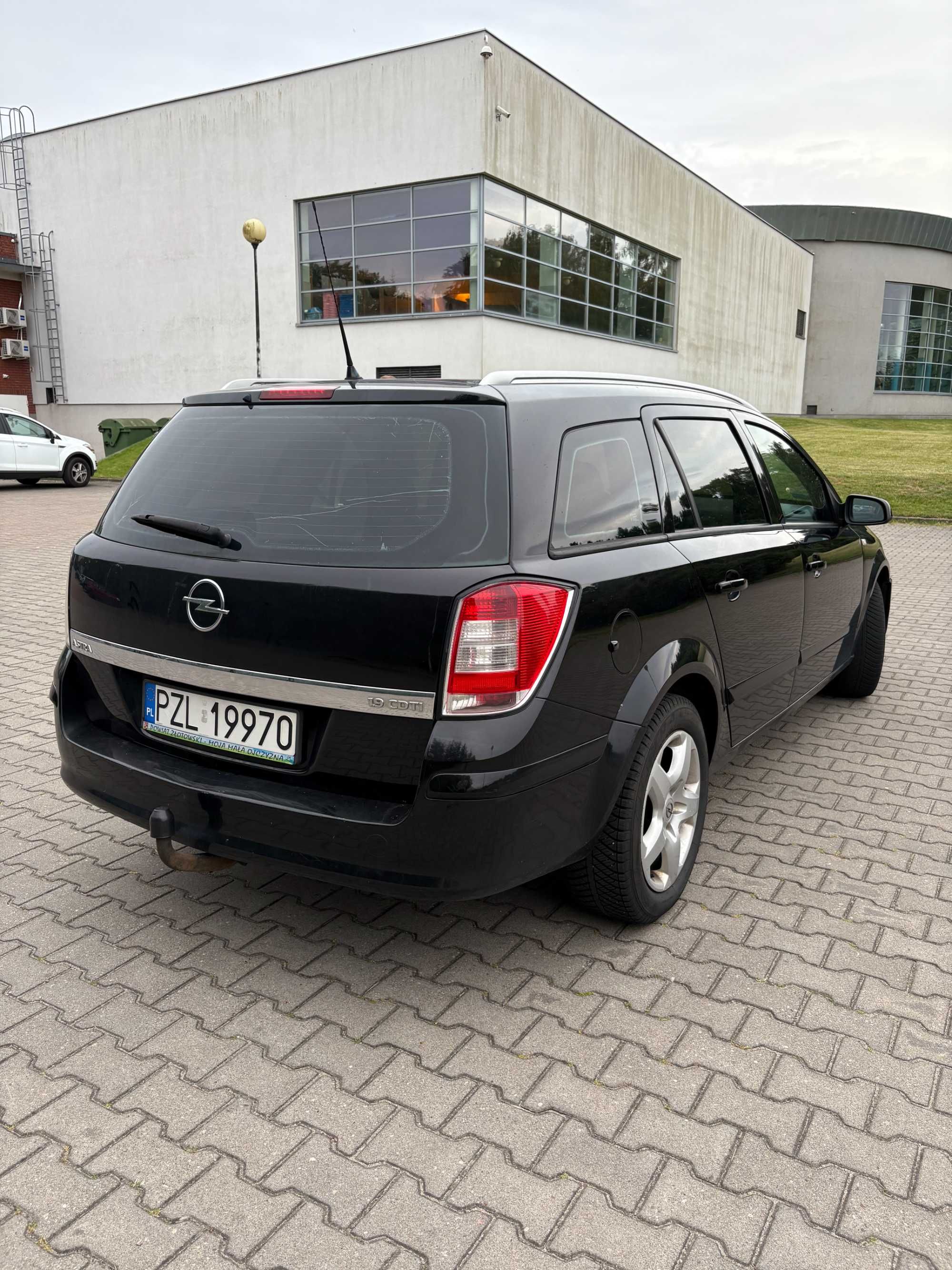 Opel Astra H 1.9 CDTI 2007 rok