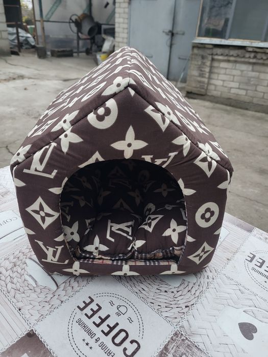 Будиночок для кошенят