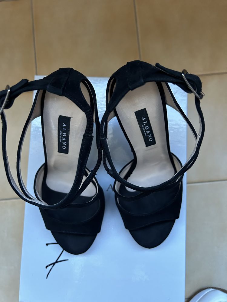 Sapatos Albano, usados uma vez num casamento