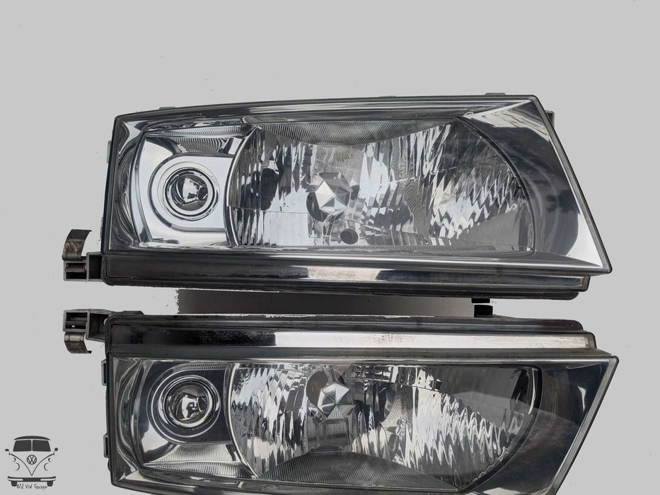 Фары оптика передняя  Шкода Октавия Тур \ Skoda