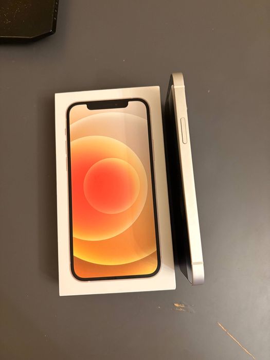 iPhone 12 jest idealny.