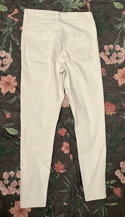 Biale spodnie denim co