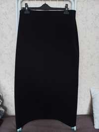 Spódnica długa czarna prosta z rozporkiem z tyłu