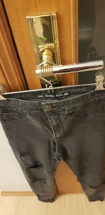 Calcas bershka cinza 34