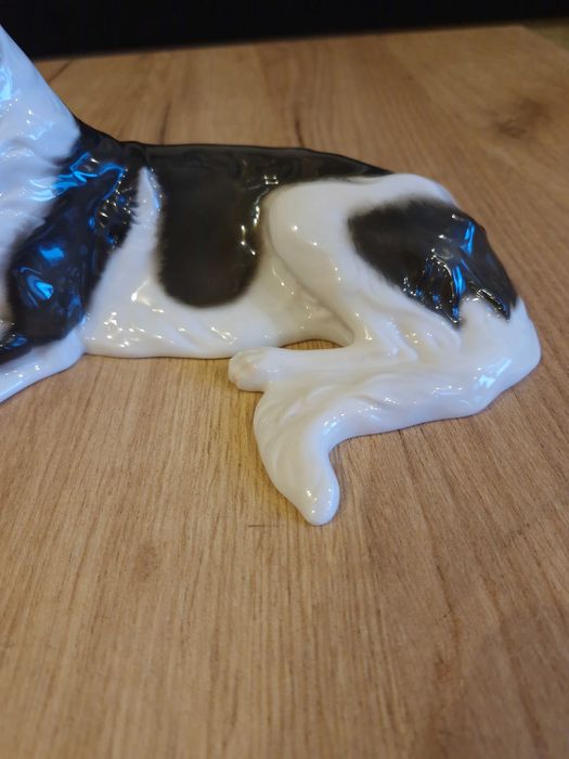 Rosenthal - piękna figurka charta proj. M Valentin , pies , porcelana