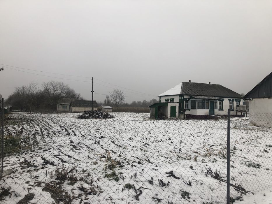 Будинок з 0,75 га землі