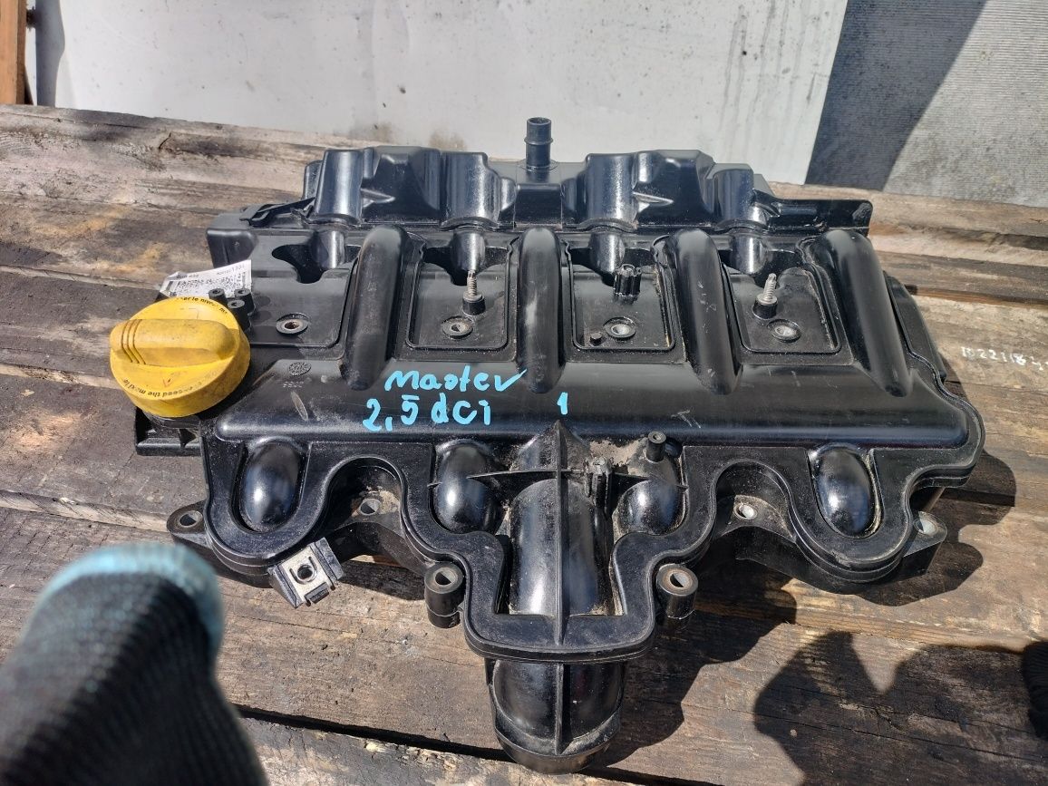 Кришка клапана Renault Master (1998-2010) 2.2/2.5DCi 8200714033