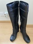 Botas de cano alto em pele genuina Geox