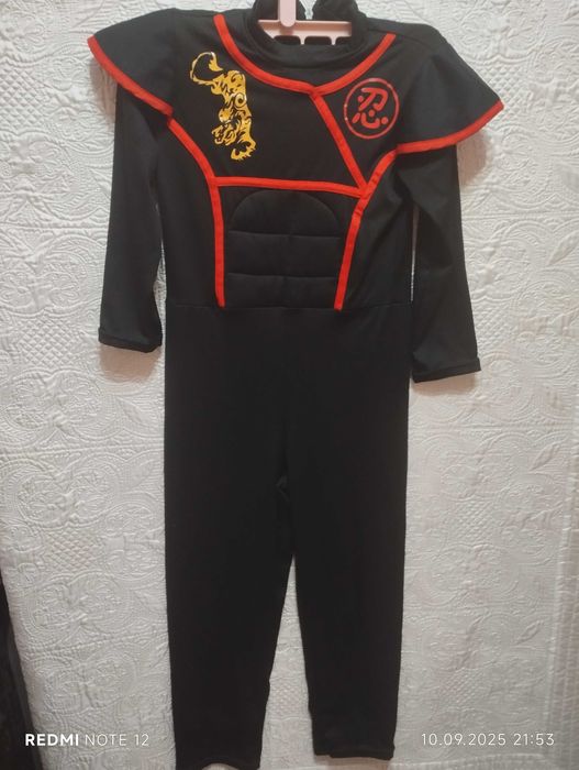 Костюм лицаря/китайського воїна самурай ефект м'язів  S 6-8років