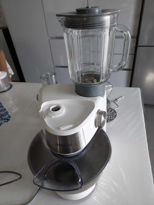 Robô de cozinha completo, batedeira, mistura, amassa,