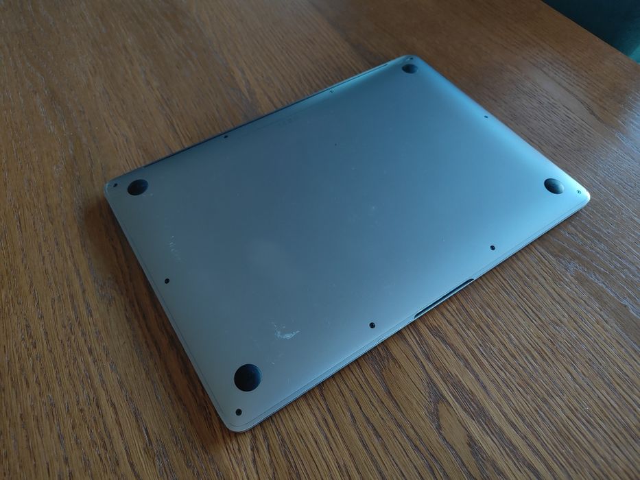 Macbook Air 2020 A2179 (Intel i5)