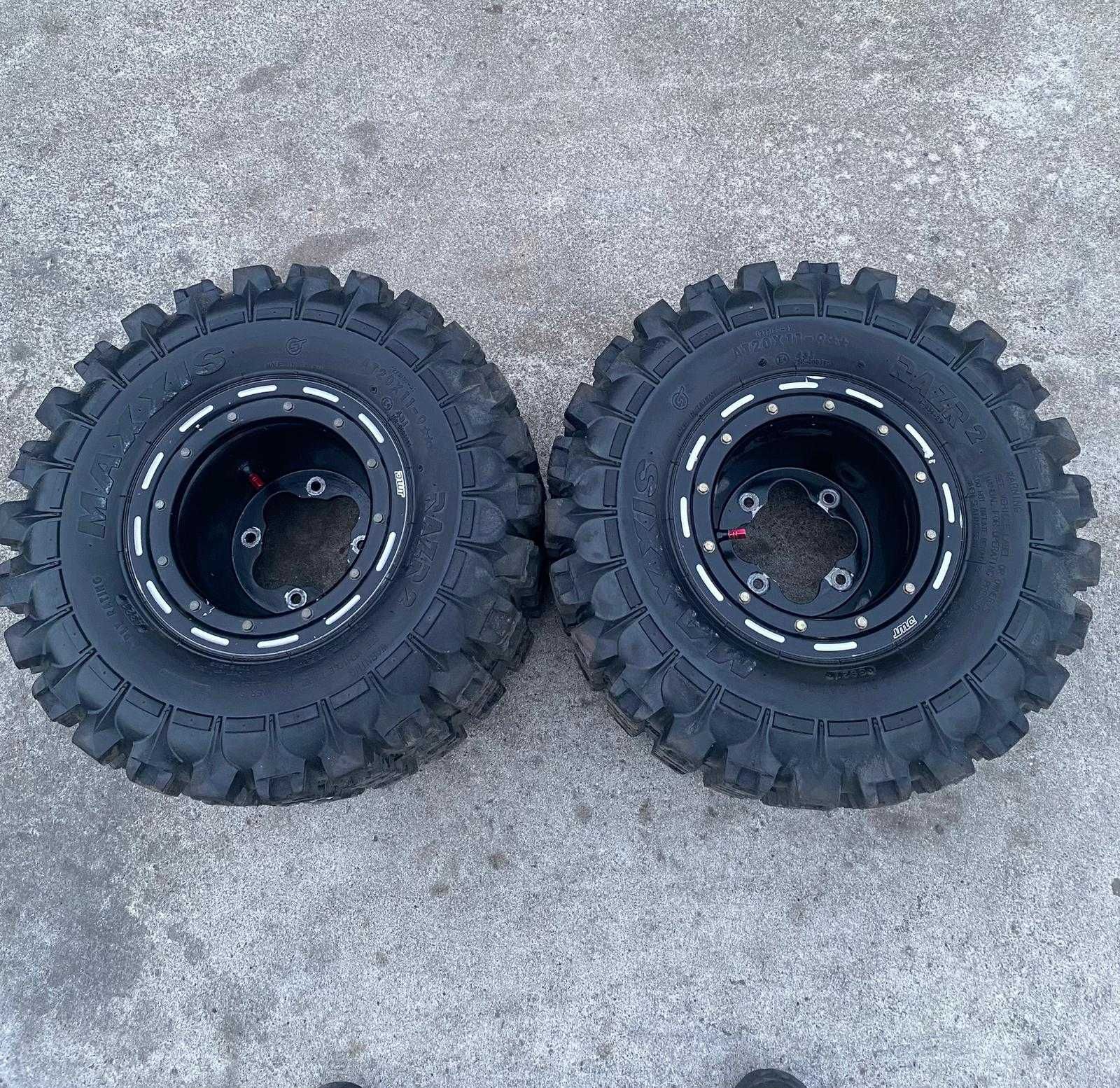 Felgi beadlock DWT z oponami maxxis razr2