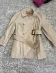 Burberry Trench coat menina