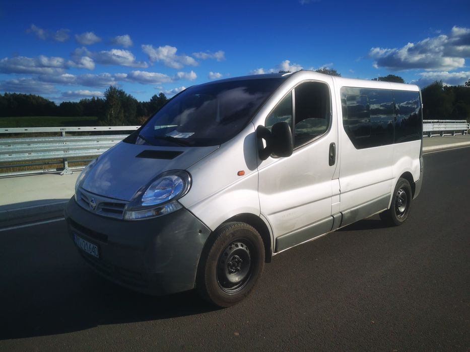 Nissan primastar 1.9 dci 9 osobowy hak niskie spalanie klimatyzacja