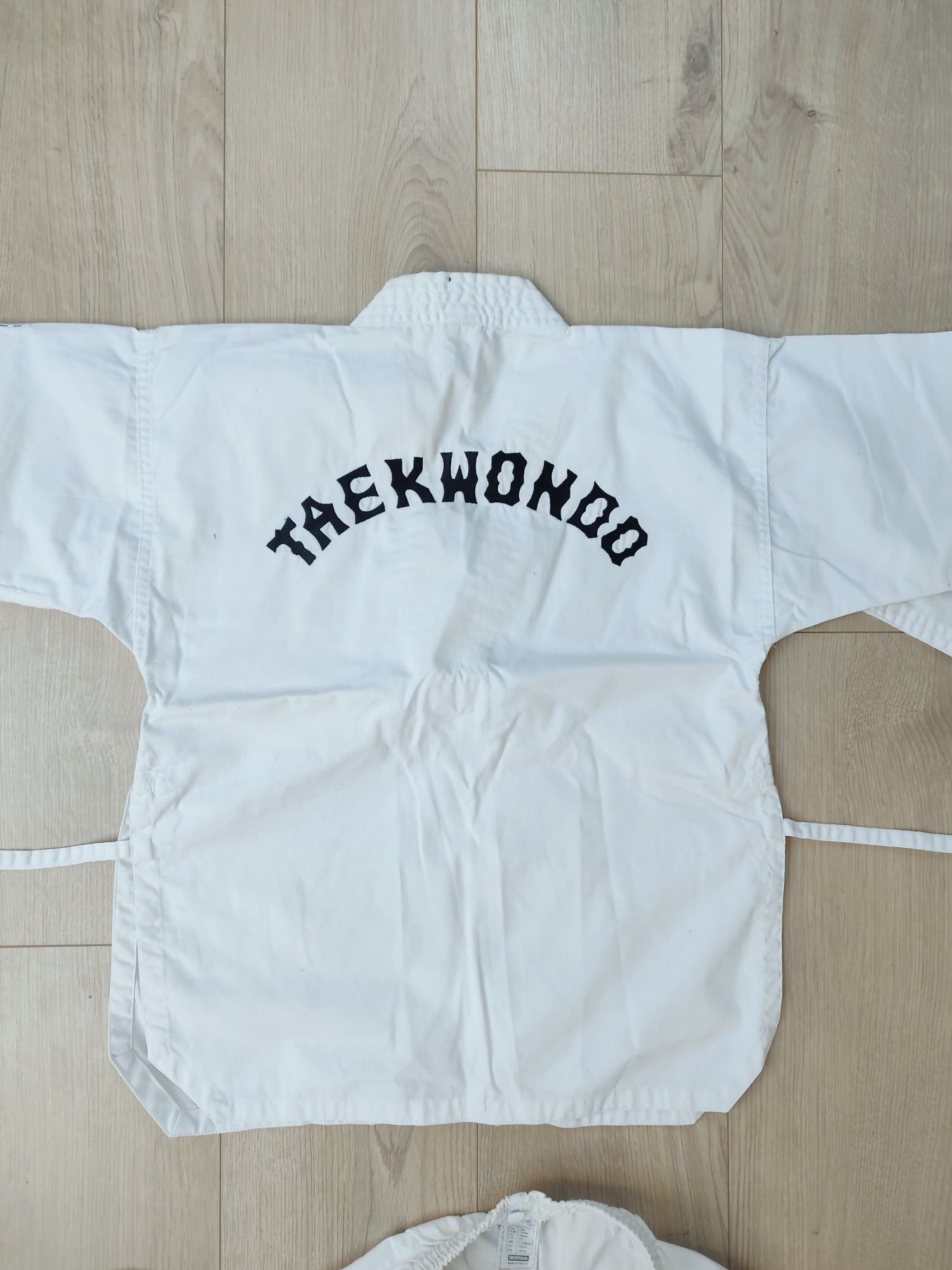 Dobok do taekwondo strój do treningów 140