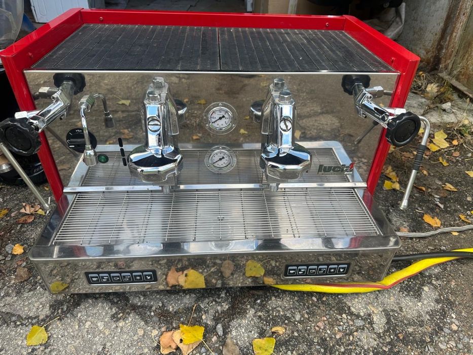 Продается кофемашина и кофемолка