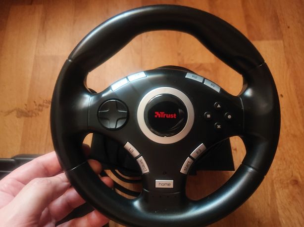 Продам игровой руль Trust GTX 27 Force Vibration Steering Wheel
