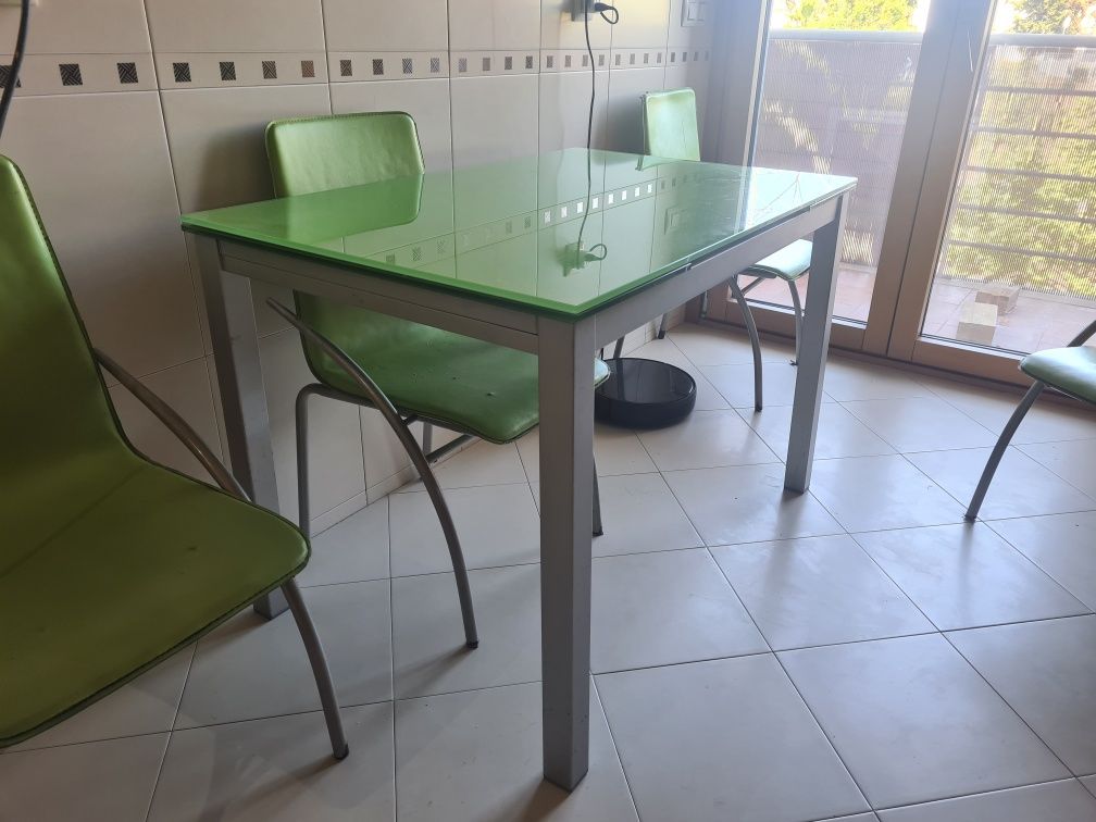 Mesa cozinha vidro verde