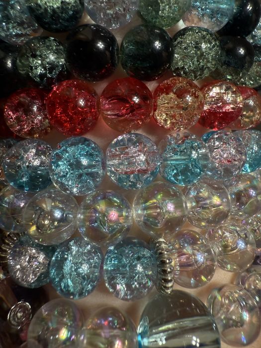 Браслети з бусин на еластичній основі