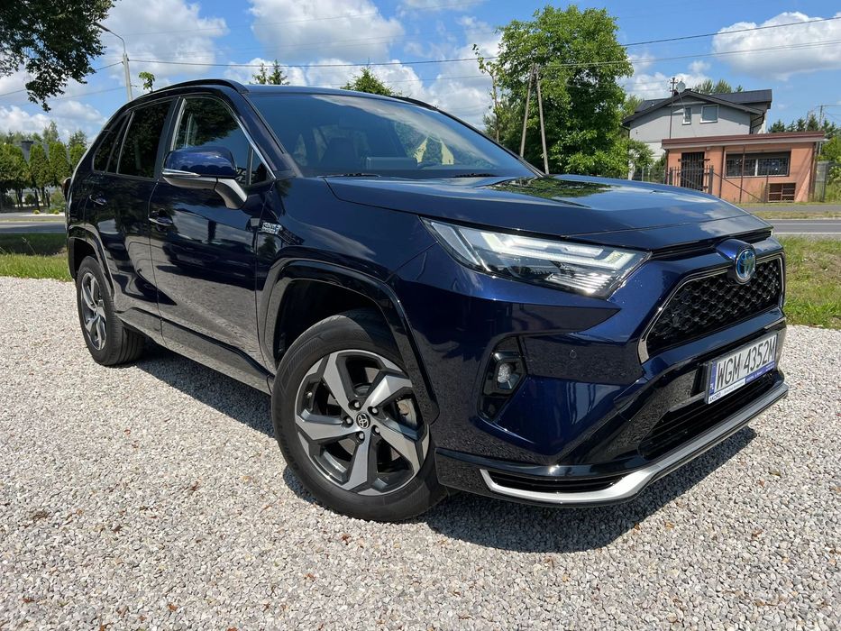 Toyota RAV4 Dynamic Plug-in 306 KM