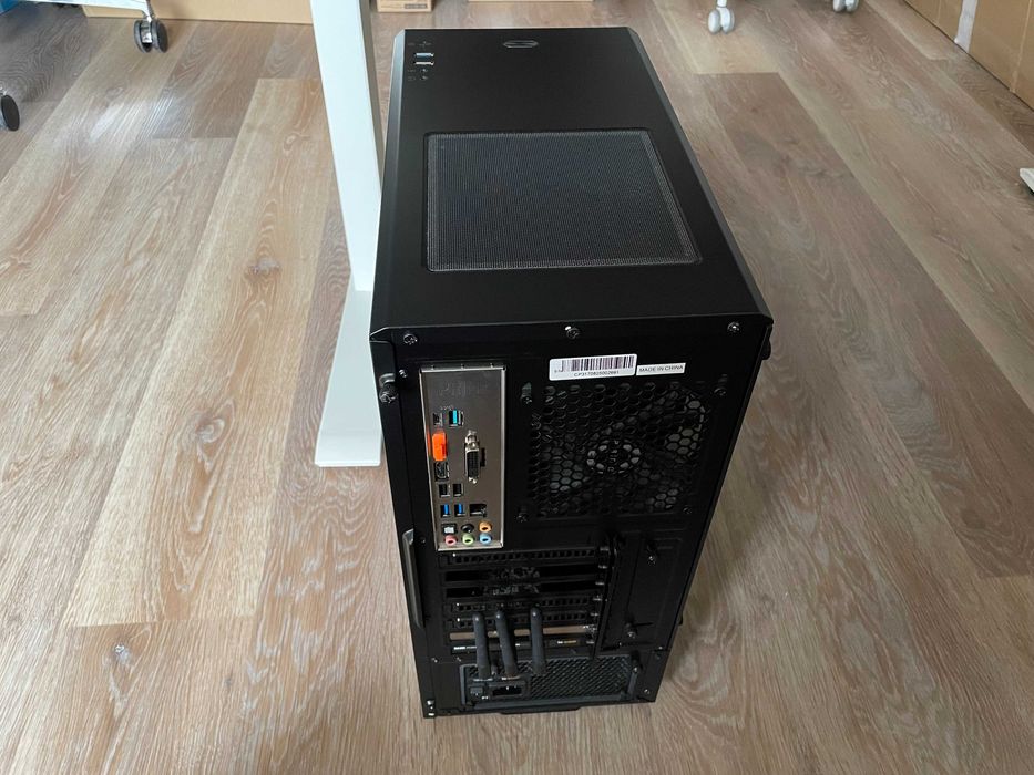 Komputer i8700k + ASUS PRIME + WIFI + be quiet + Corsair