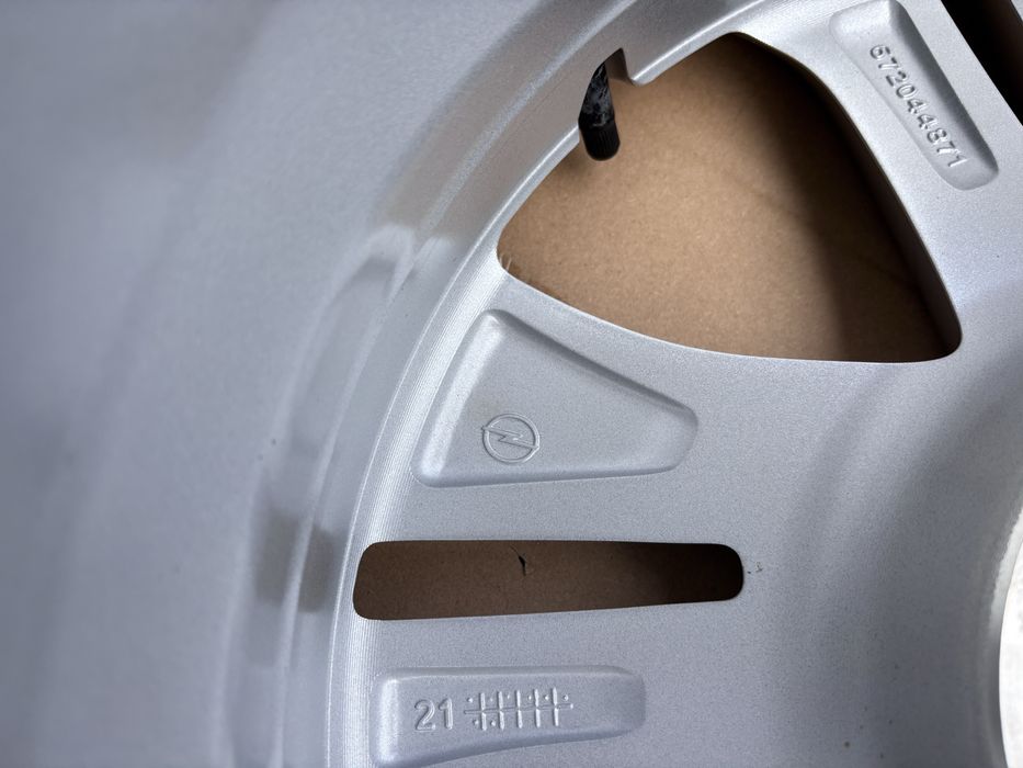 Nowe felgi Opel Vivaro C Toyota Proace 5x108 7Jx17 ET46 Partner Expert