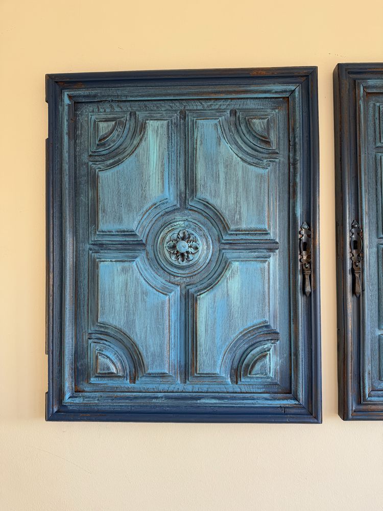 Pequena porta de madeira antiga 60x47cm