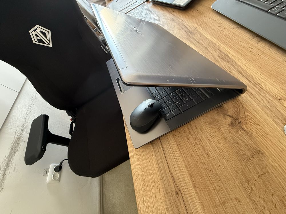 Ноутбук Asus n73jn