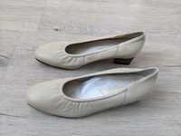 Бежеві жіночі туфлі 43