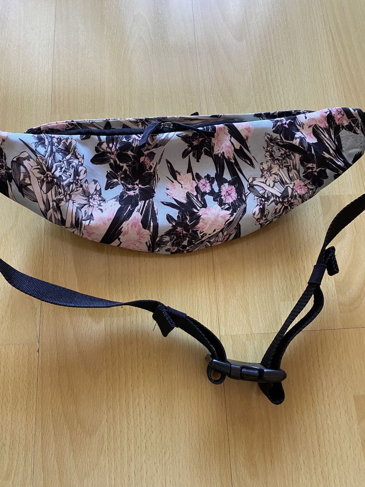 Сумка , бананка , NIKE оригинал , unisex