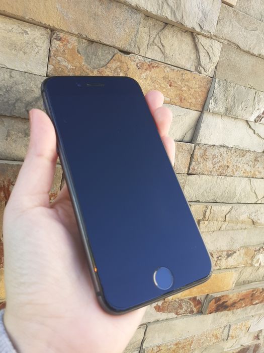 Iphone 8 - 64Gb - Poucas marcas de uso