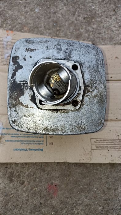 Поршньова мопед Карпати