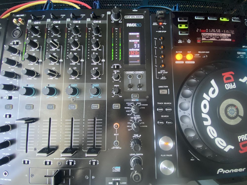 Mixer dj Reloop rmx60