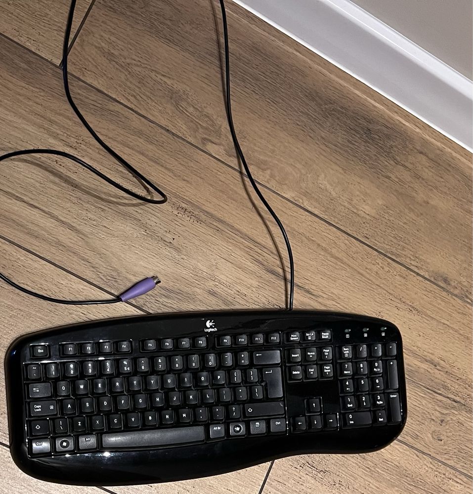 Klawiatura Logitech Classic Keybord Y-SM48