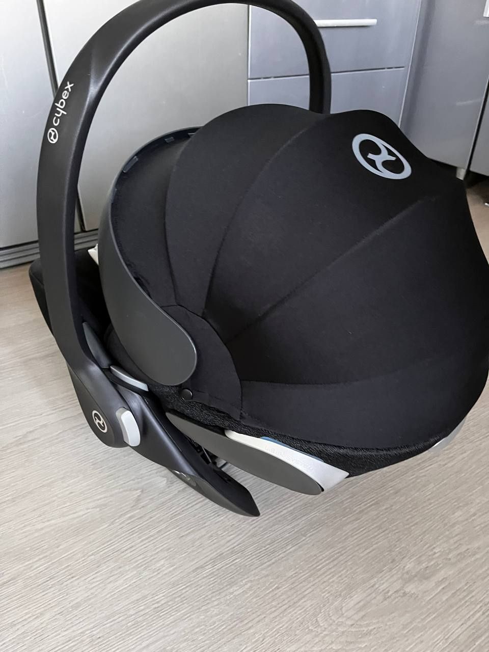 Автокрісло Cybex cloud Z i-size Deep Black-Black
Cybex cloud Z i-size